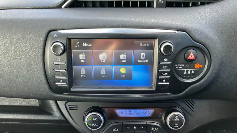 Toyota Yaris 1.5 Hybrid Y20 5dr CVT [Bi-tone] Hybrid Hatchback